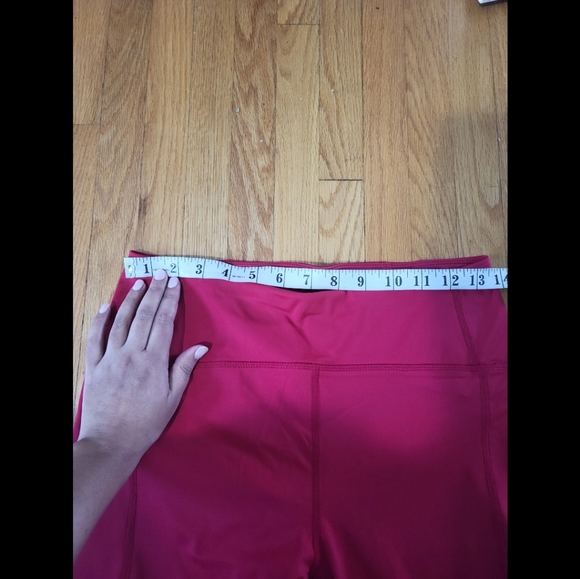 Queenieke leggings size 8/10 (medium) - Picture 5 of 6